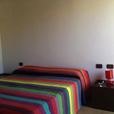 Lanita Nocleg ze śniadaniem Càbras