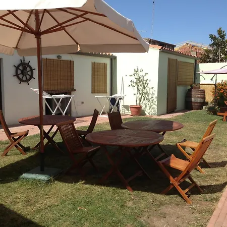 Lanita Nocleg ze śniadaniem 3*